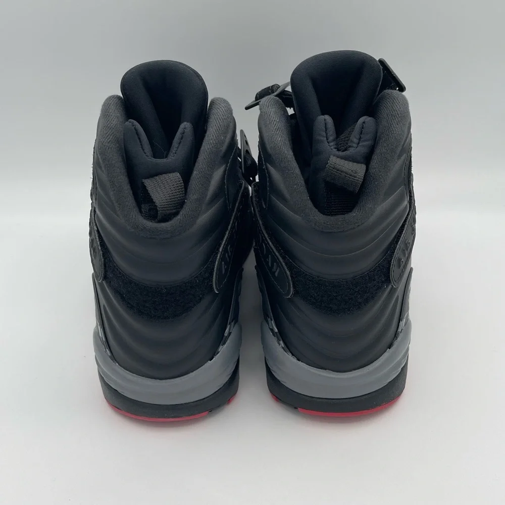 Jordan 8‎ black cement